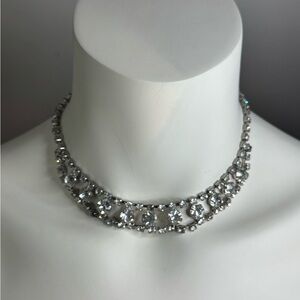 Elegant vintage Silver tone prong set clear rhinestones Choker Necklace 14.5in